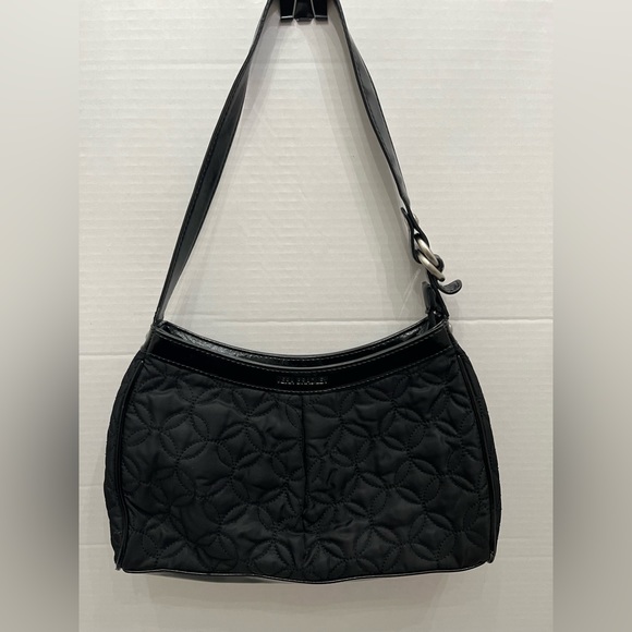 Vera Bradley Handbags - Vera Bradley Black Quilted Pattern Purse